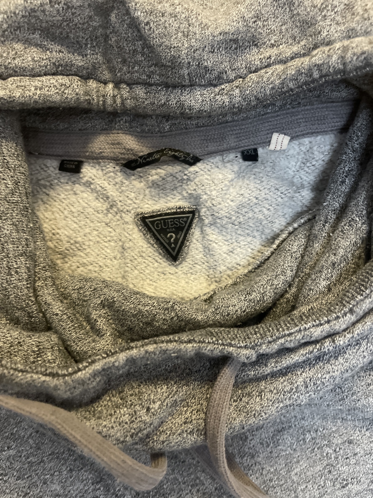 Men’s Guess sweater image indicator(5)