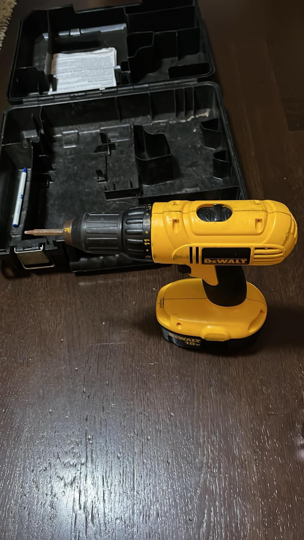 Dewalt 18V Cordless Drill