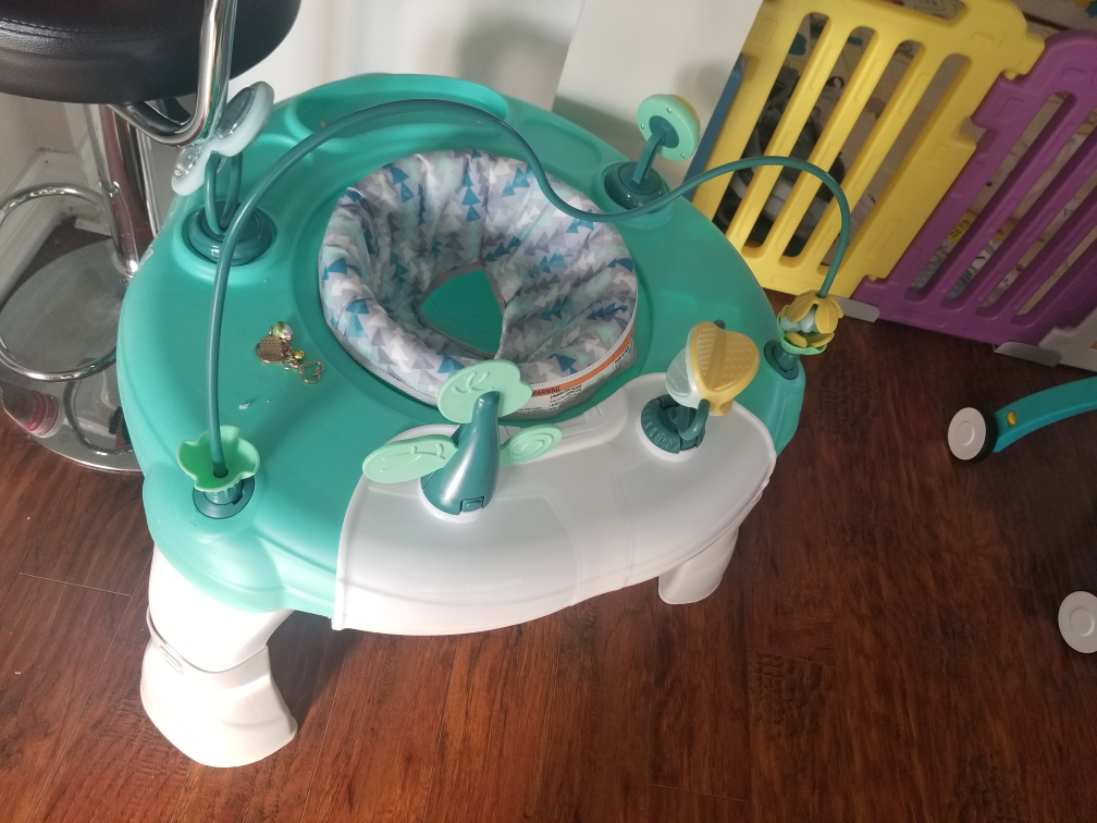 baby activity center - photo 2