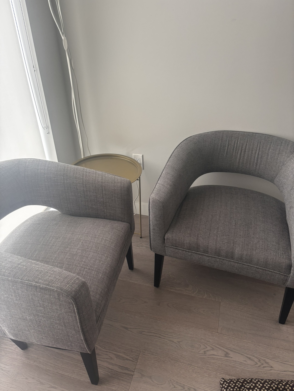 Set of Arm chairs (2) thumbnail