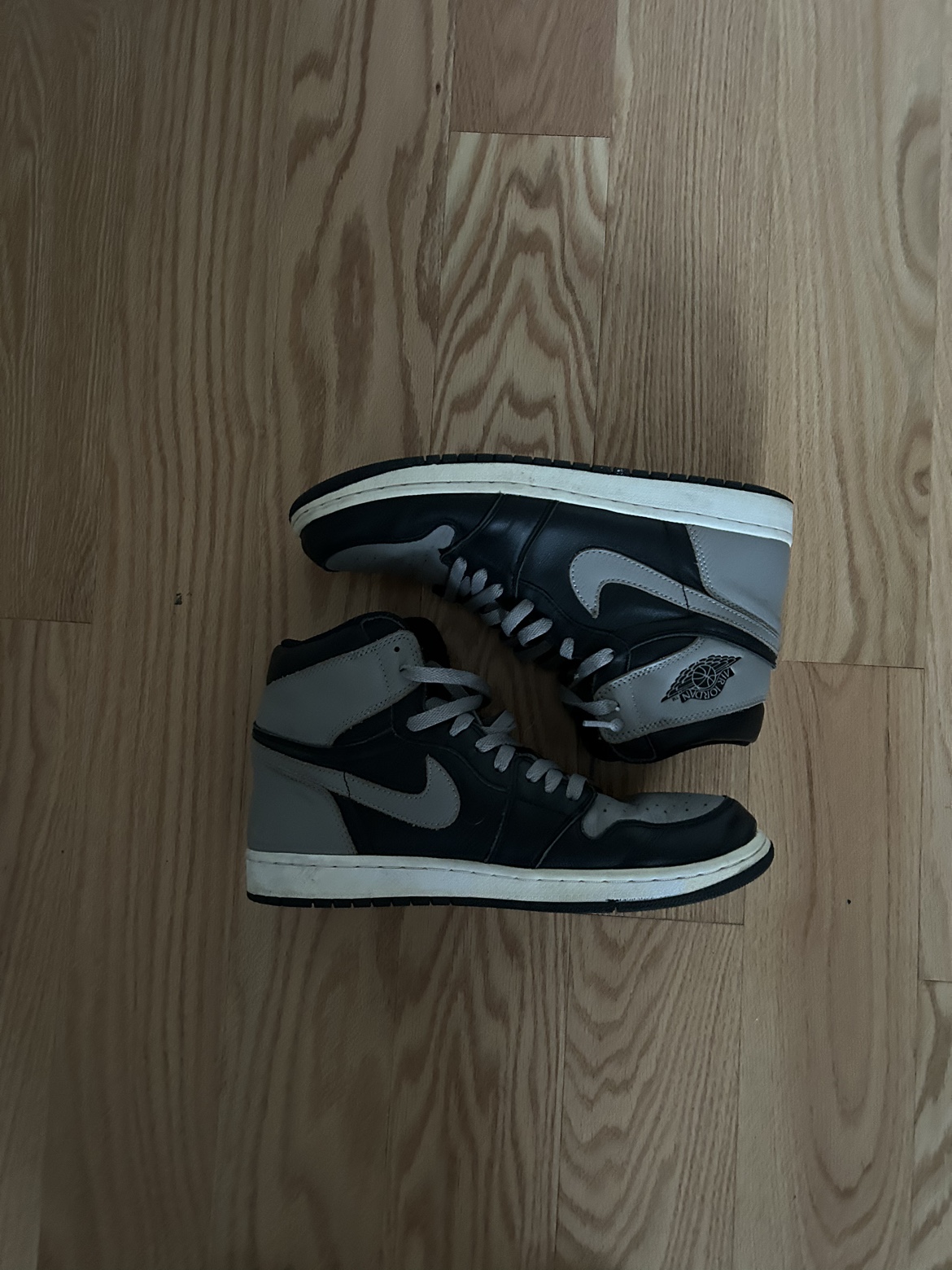 Jordan 1 High “Shadow” thumbnail