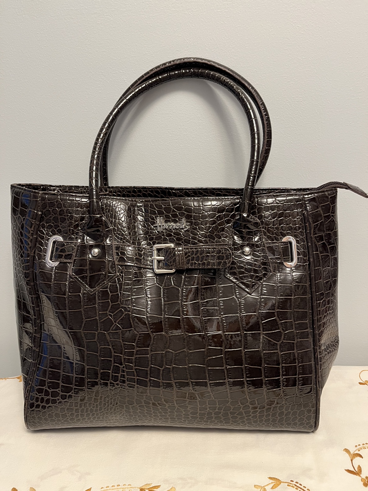 Harrods ladies bag image indicator(2)