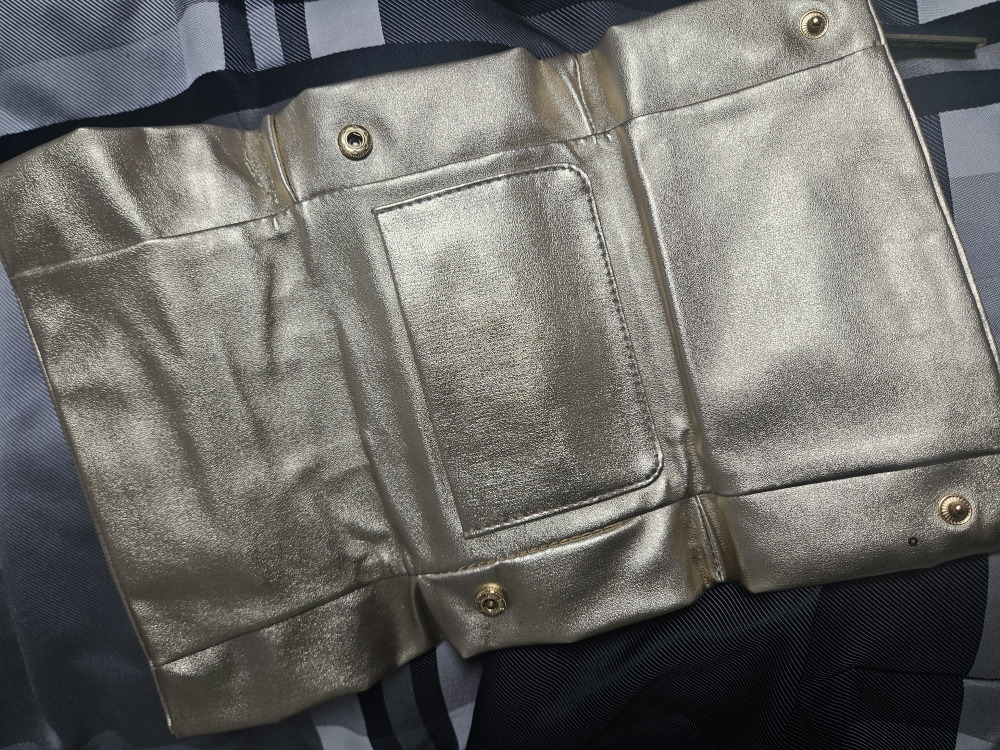 versace perfume clutch image indicator(2)