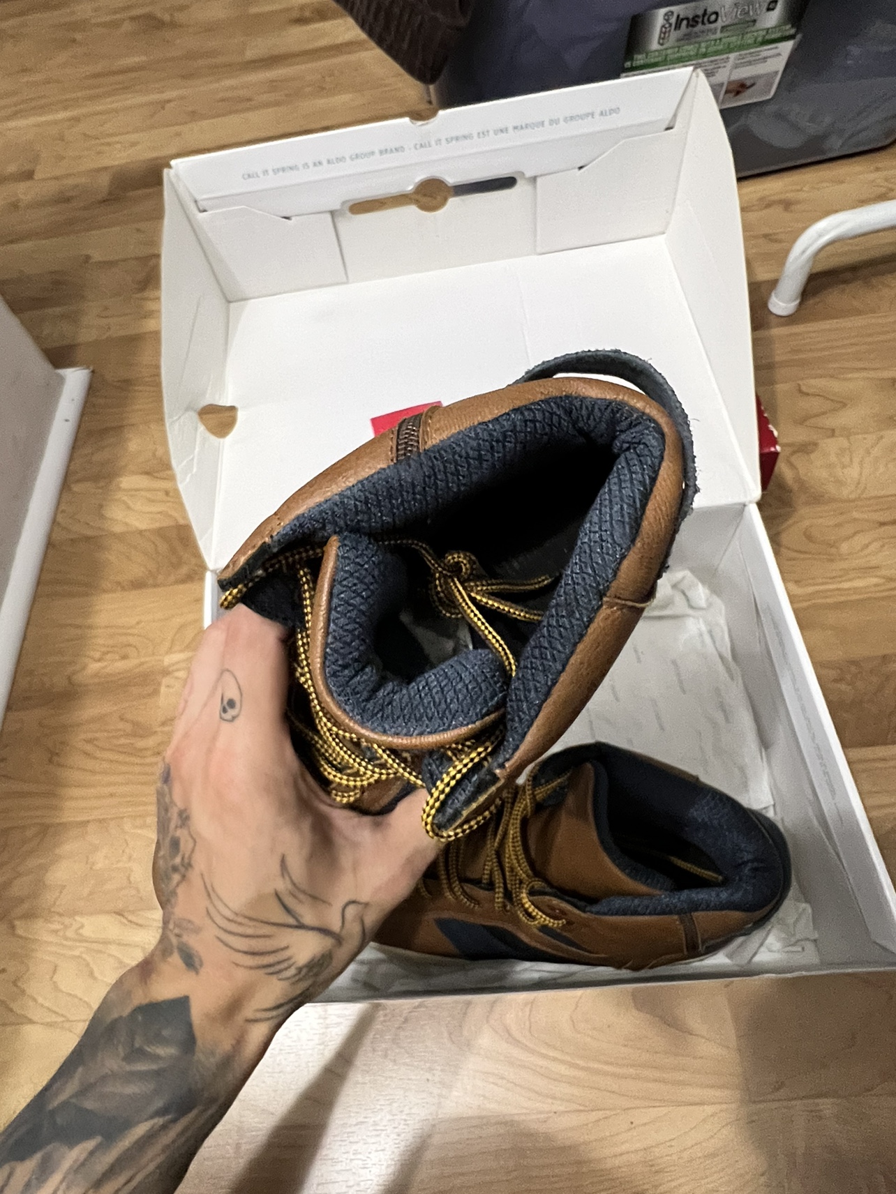 Call it spring sneaker - size 11 image indicator(5)