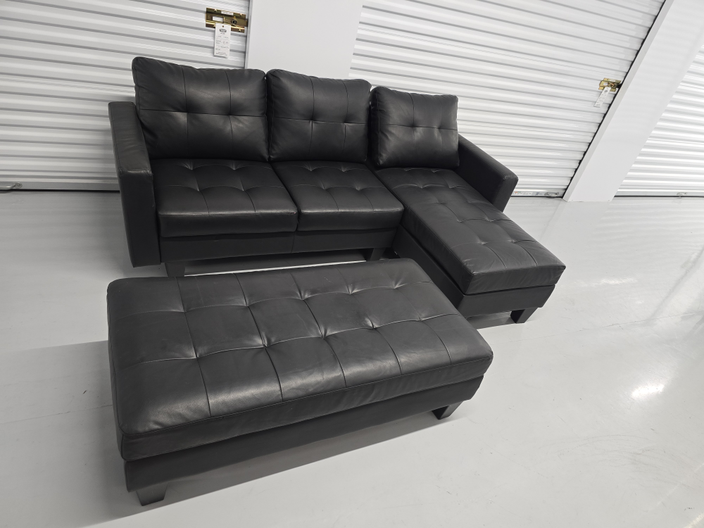 sectional with ottoman - photo 3