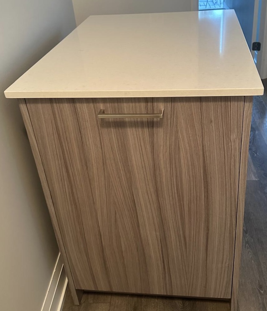 ⚠️MUST GO!⚠️Marble Kitchen Island with storage