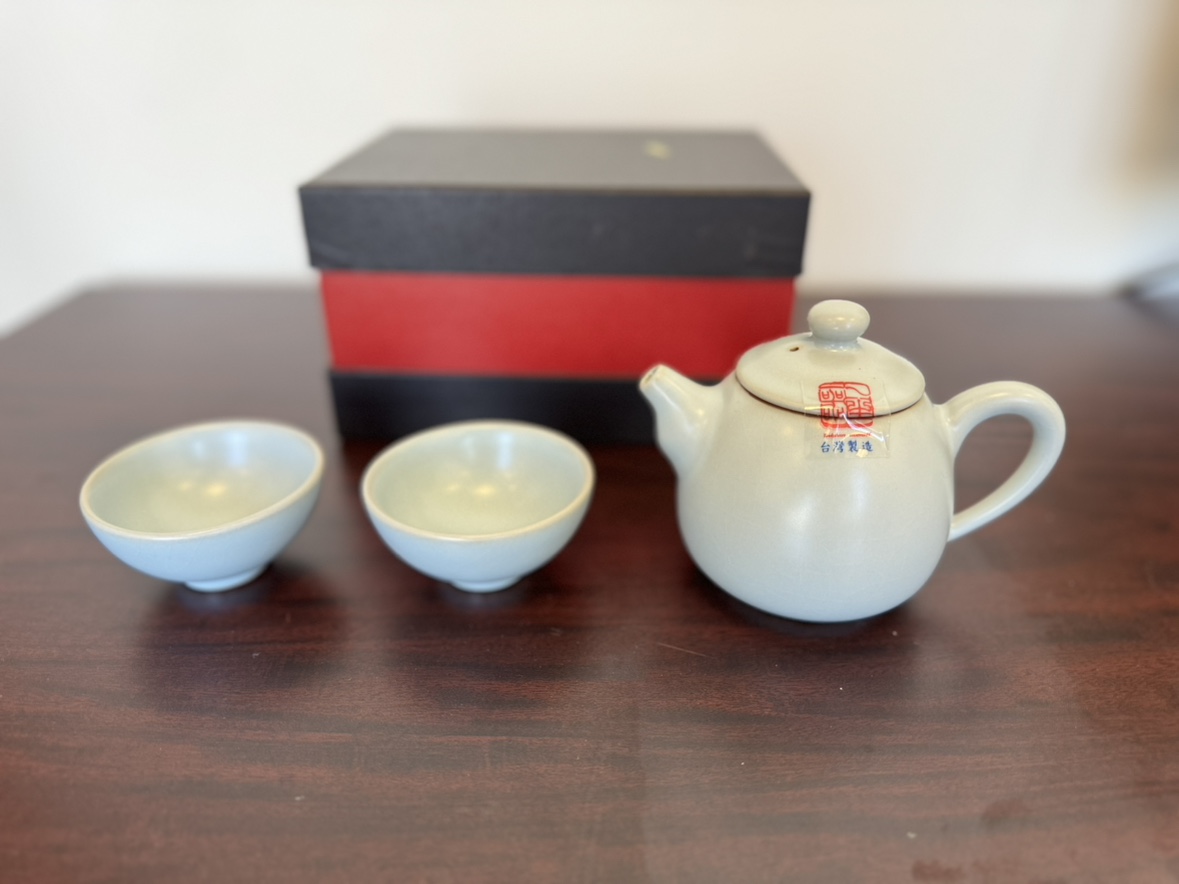 Elegant Tea Set Gift - photo 3