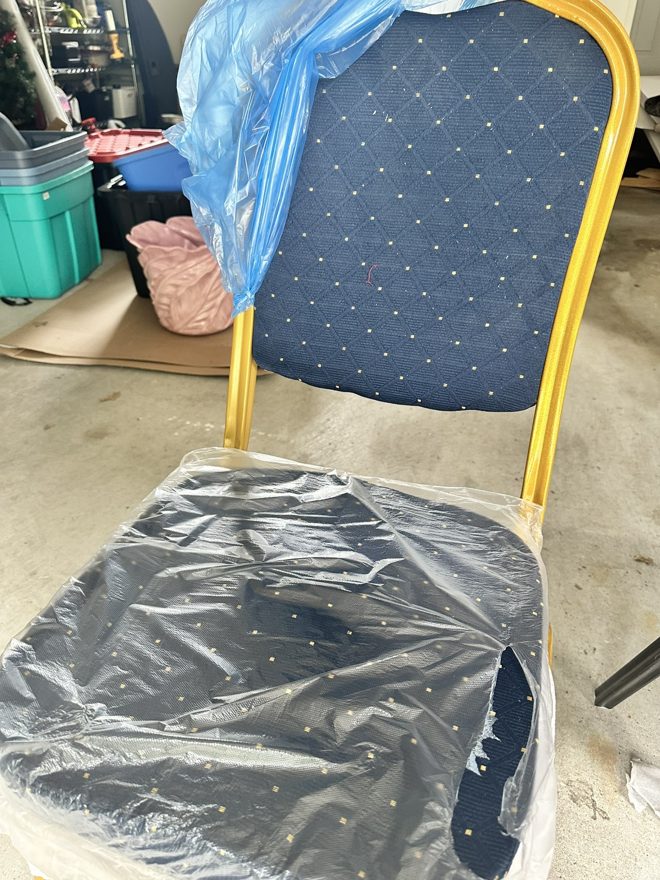 Church chairs, restaurants chairs and decor - photo 5