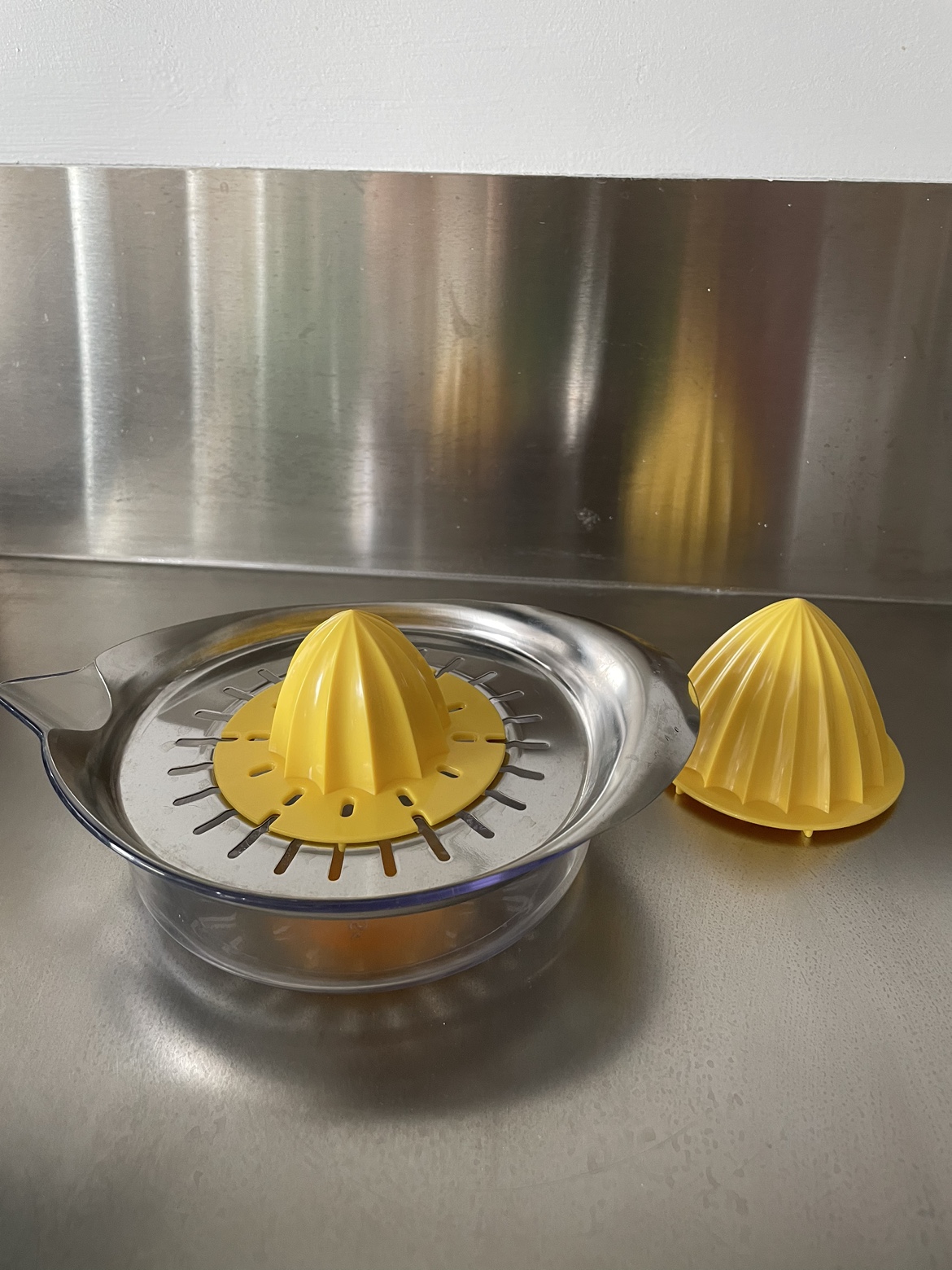 Lemon squeezer