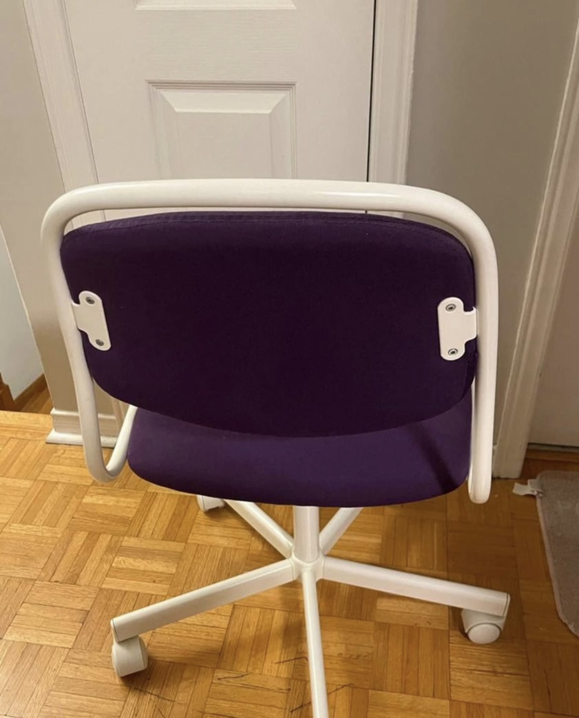 Purple Ikea chair - photo 3