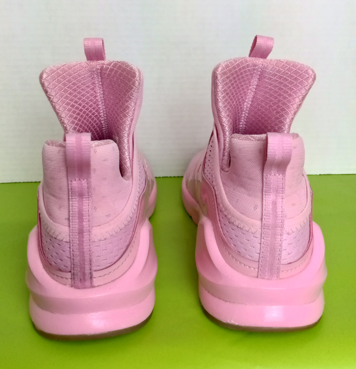 PUMA fierce knit cross-trainer Size 7 image indicator(3)