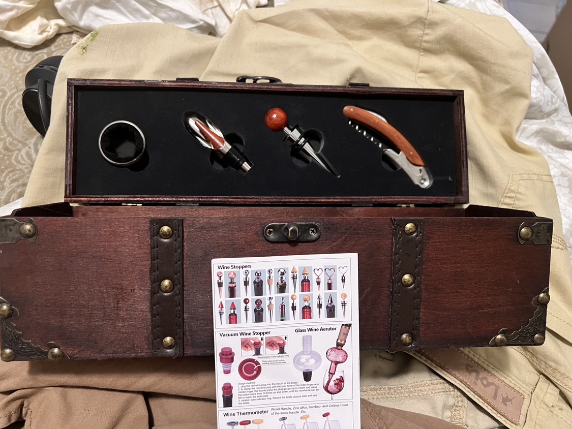 Wine bottle case with tools
