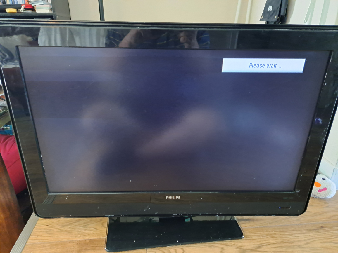 philps 32 inch tv - photo 2