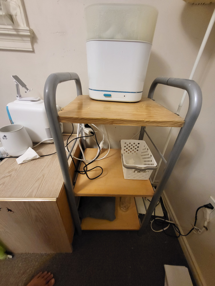 Shelf with metal frame