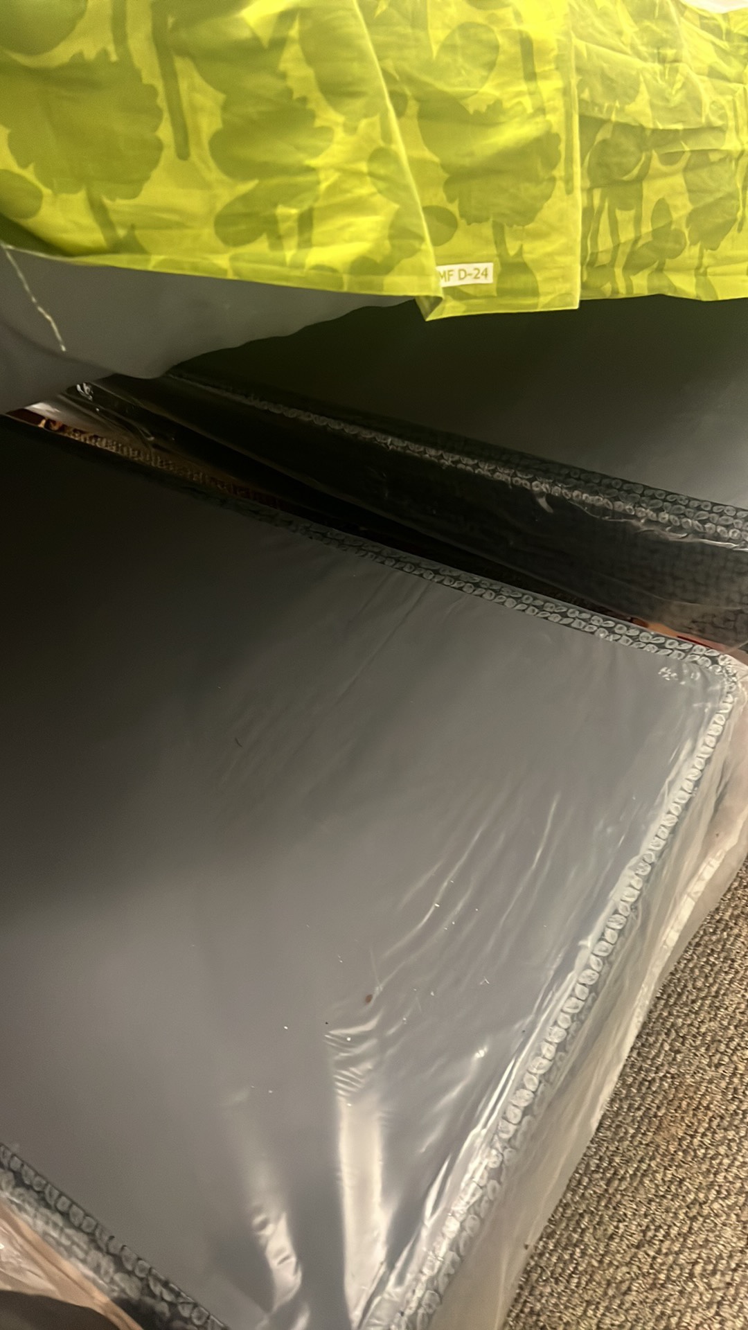 Split box spring Moving sale - photo 3