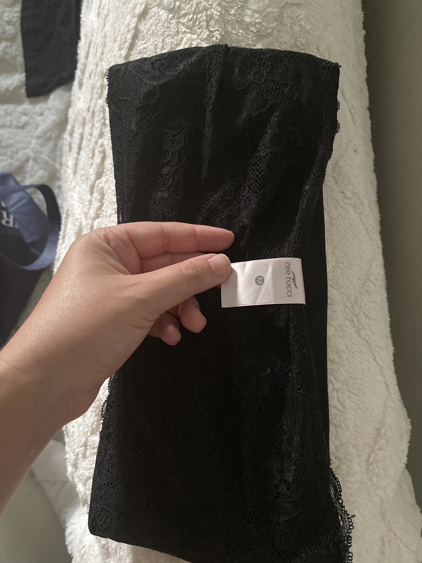 Size M but fits like S image indicator(2)