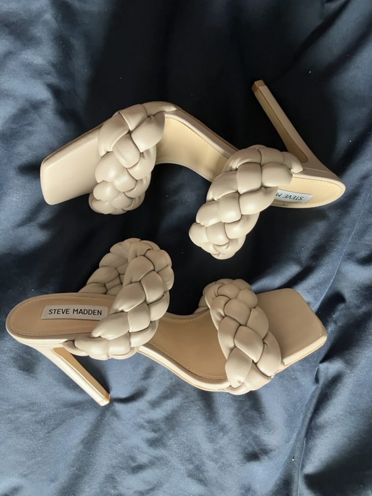 Brand New Steve Madden Heels image indicator(2)
