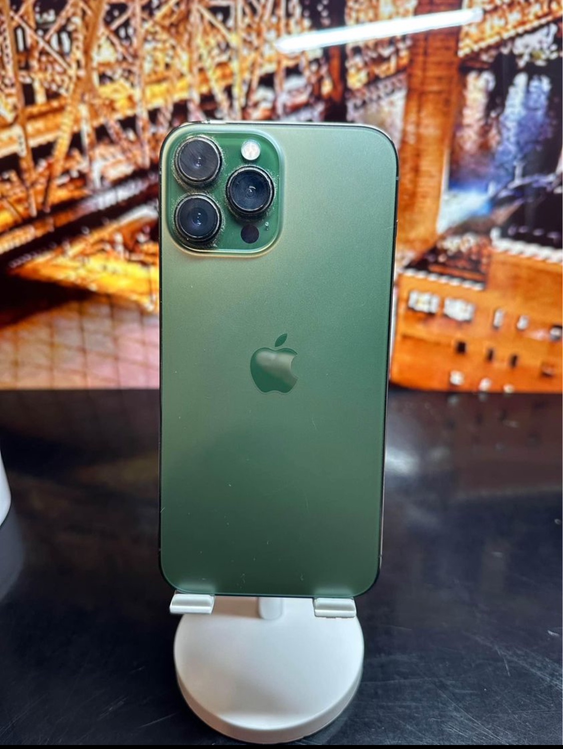 iPhone 13 Pro Max - photo 2
