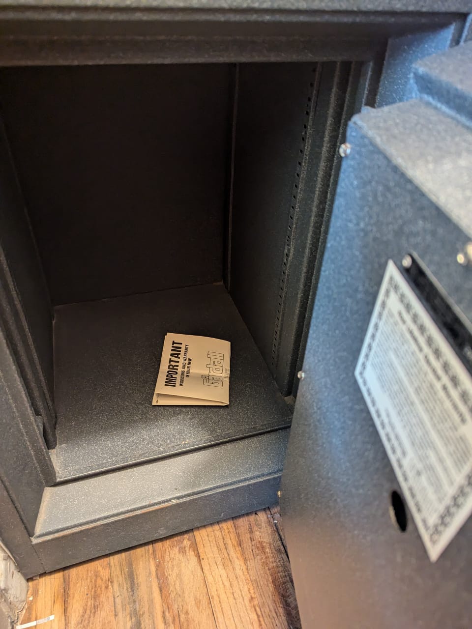 Moving out CLEARANCE - photo 3