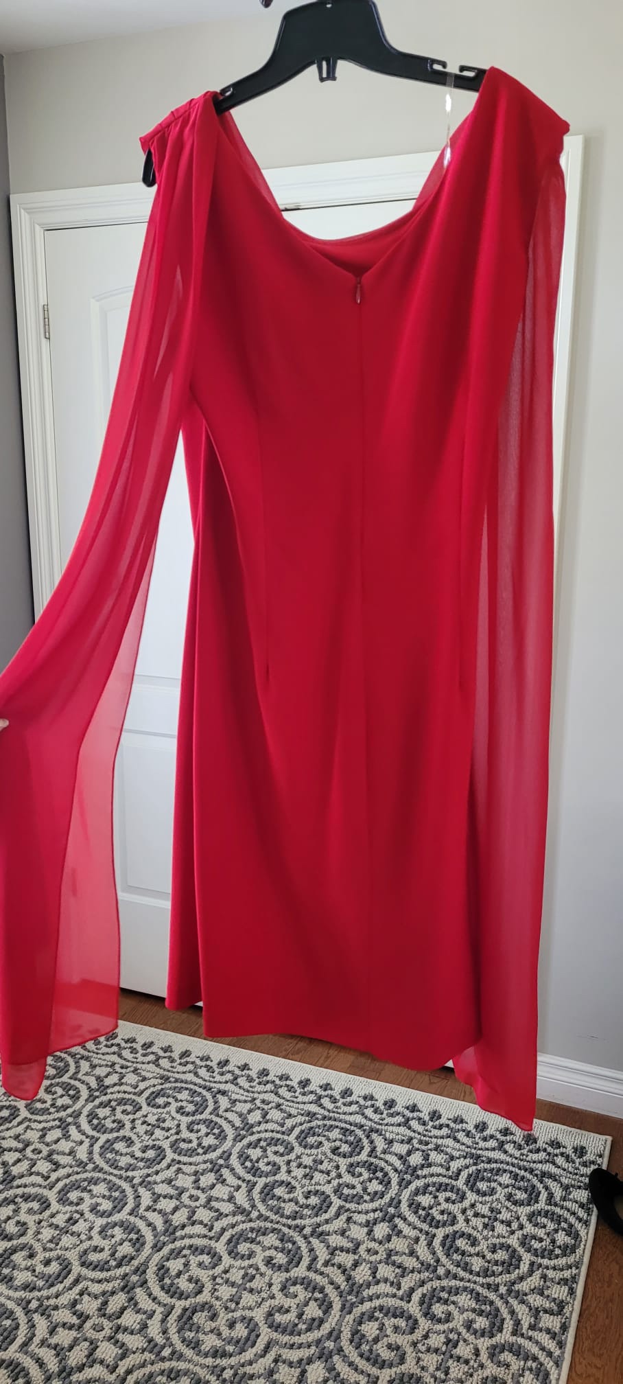 Red dress - photo 2