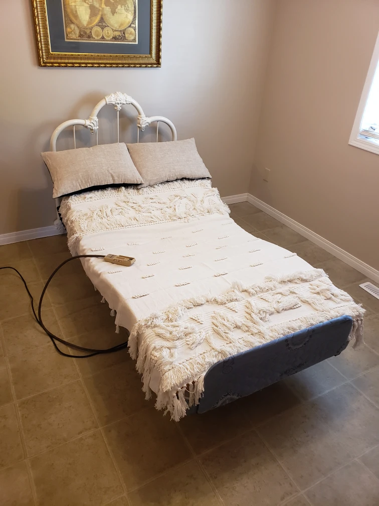 Electric adjustable bed
