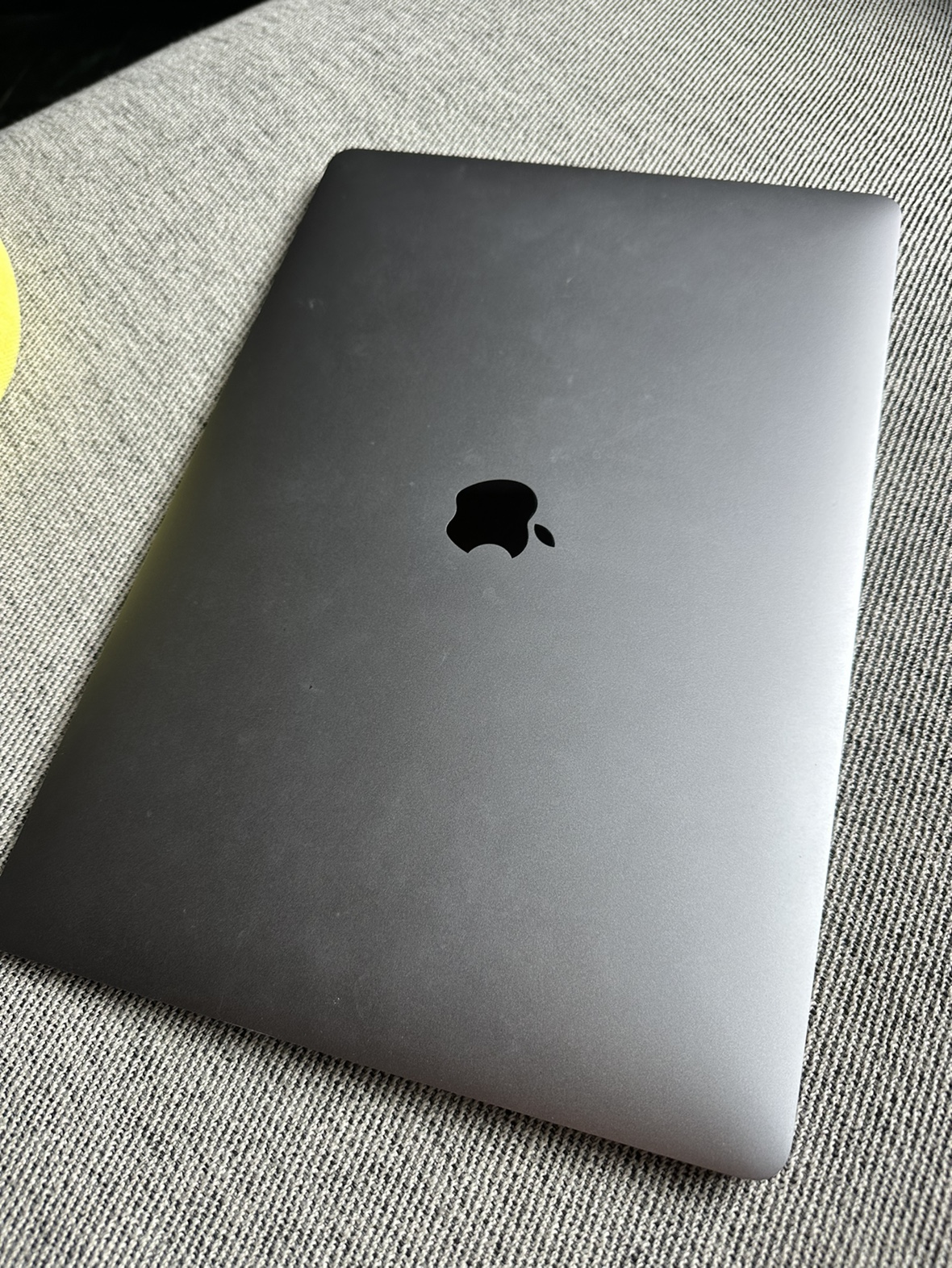 MacBook Pro 15 inch - photo 5