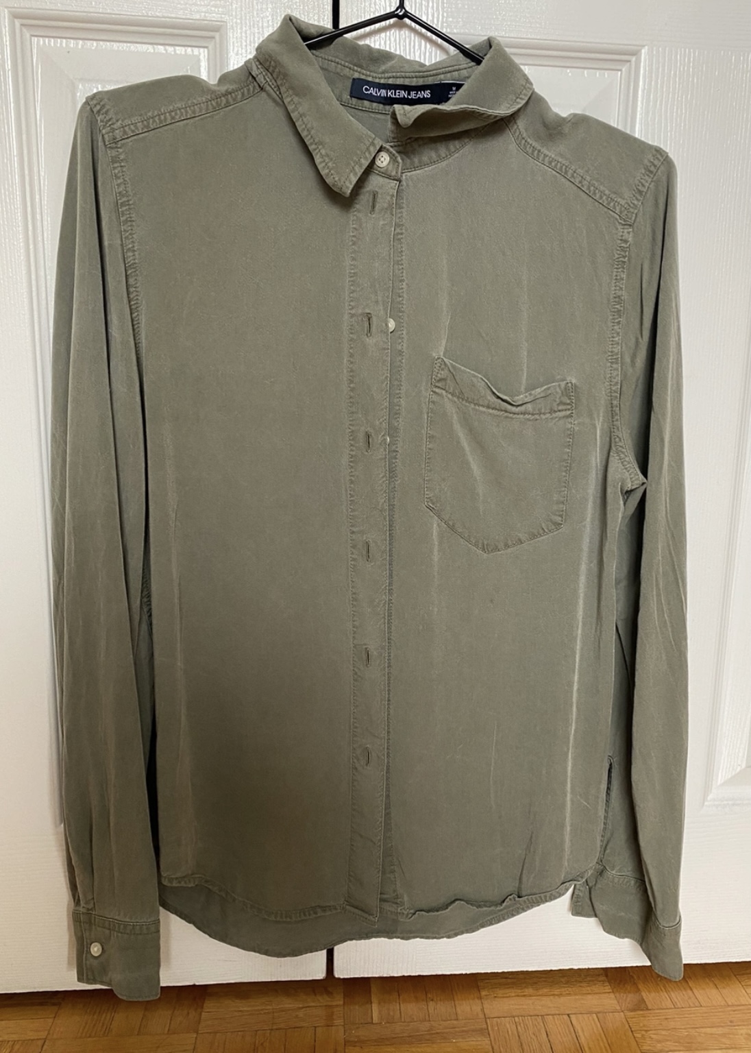 Unisex Calvin klein jeans Shirt 💕 image indicator(2)