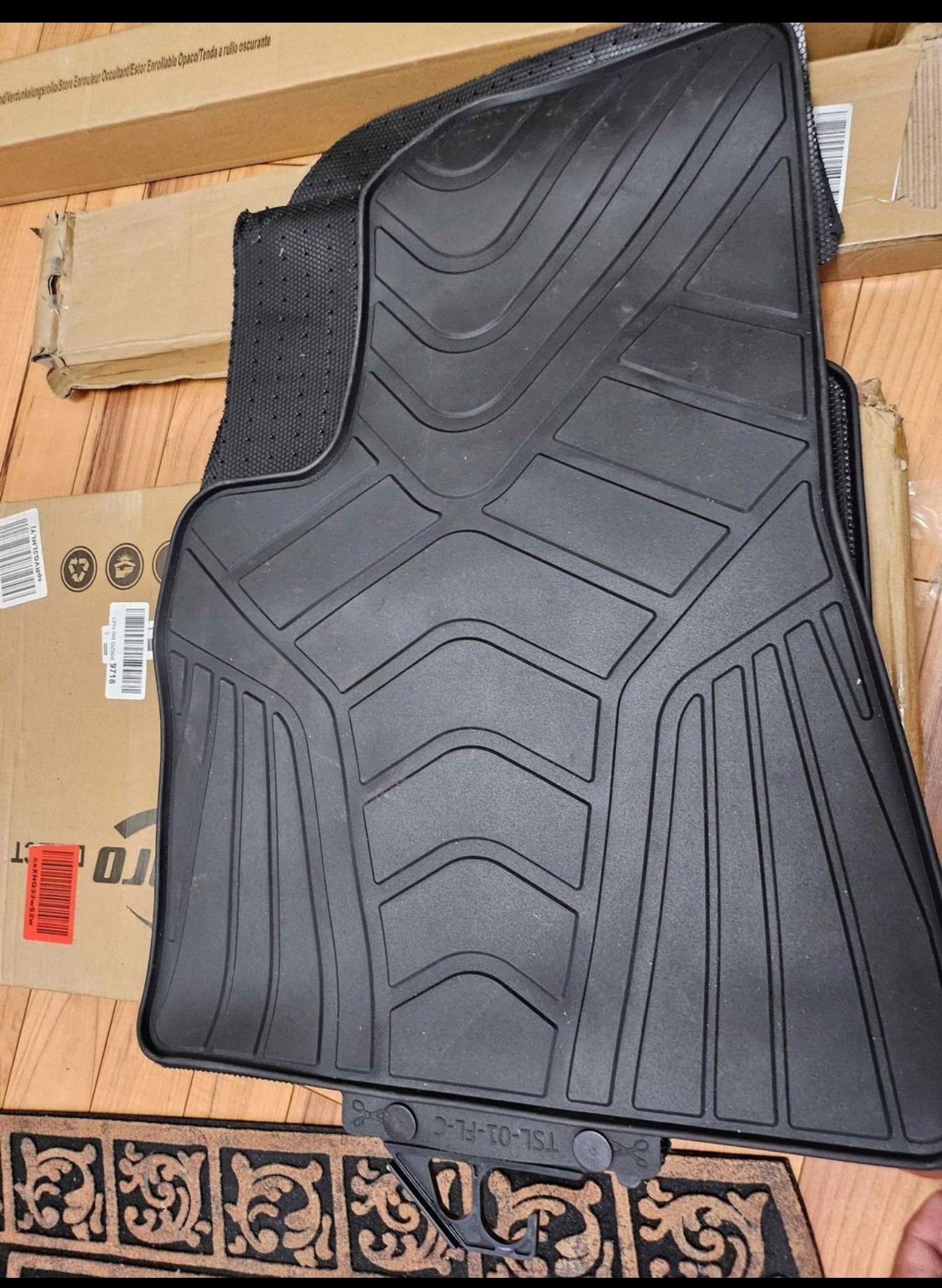 Universal car mats (new)