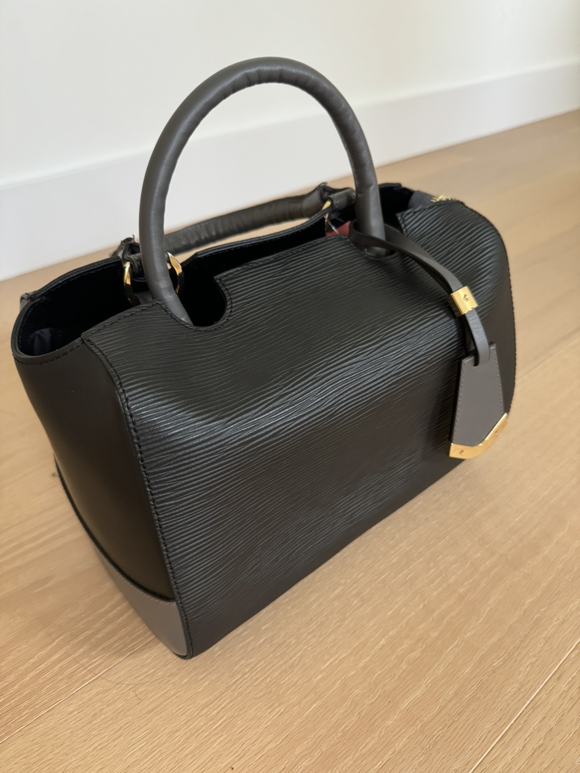 Brand new handbag image indicator(3)