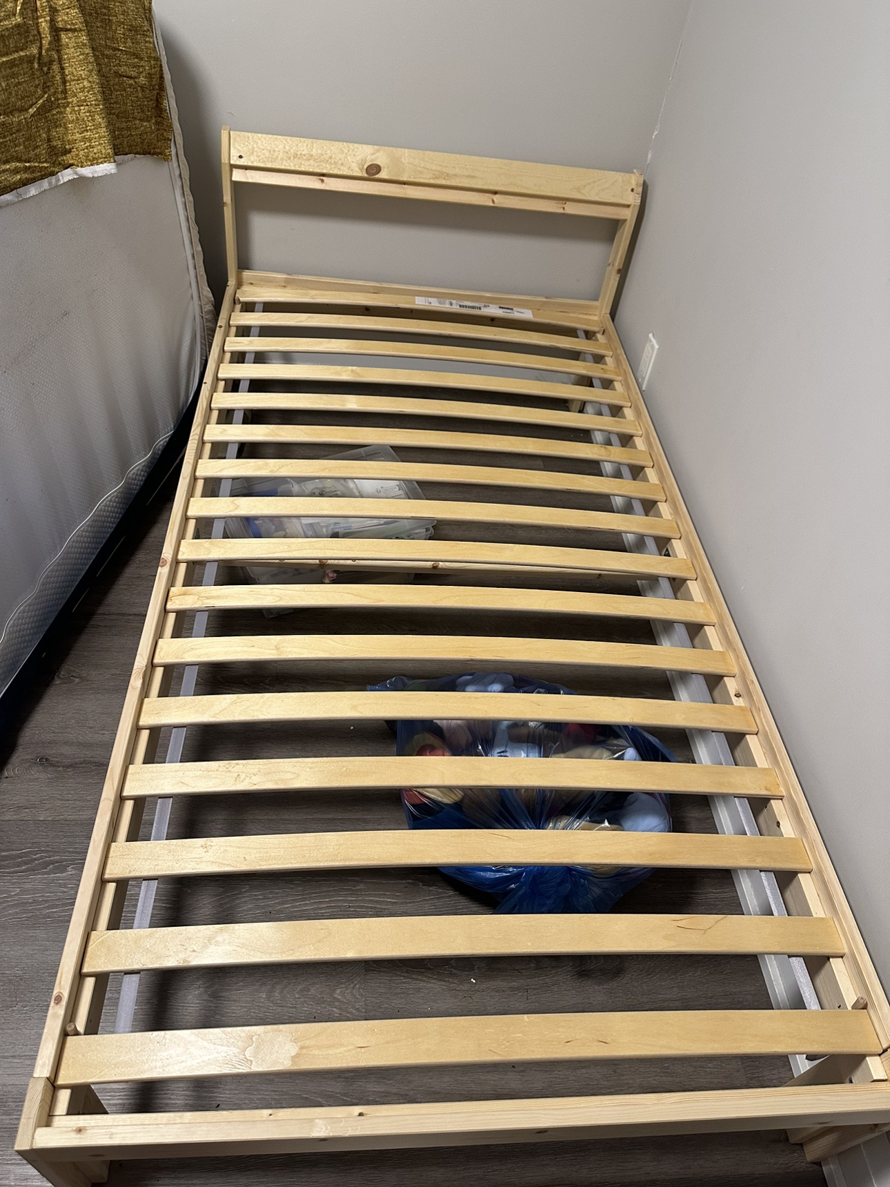 Ikea single bed - photo 4