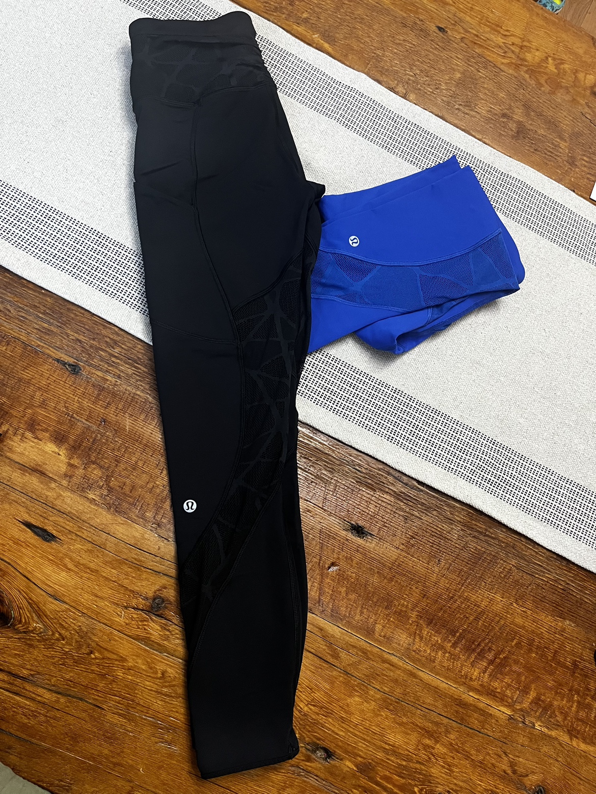 Lululemon leggings - black - photo 3
