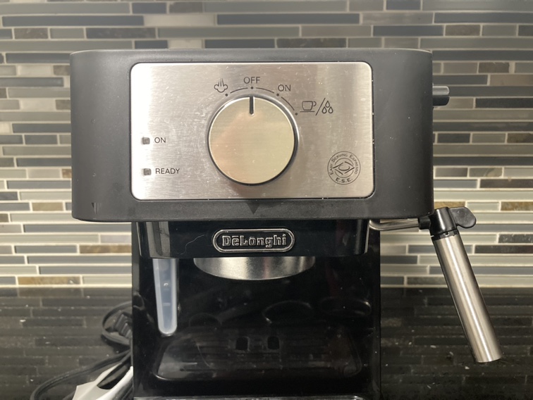 DeLonghi Stilosa Espresso Machine, Black image indicator(4)