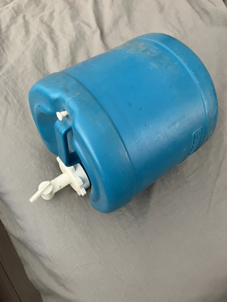 2.5 gal water jug - Reliance thumbnail