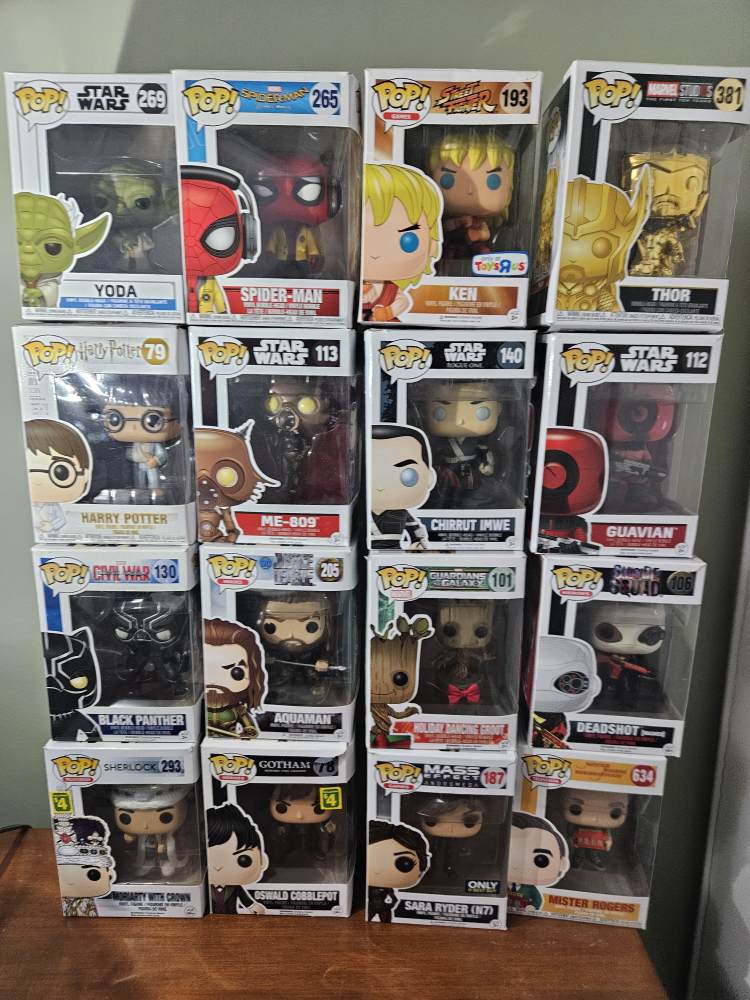 LOT BUNDLE Funko pop image indicator(3)