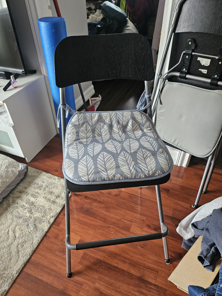 2 Counterheight Chairs - photo 2
