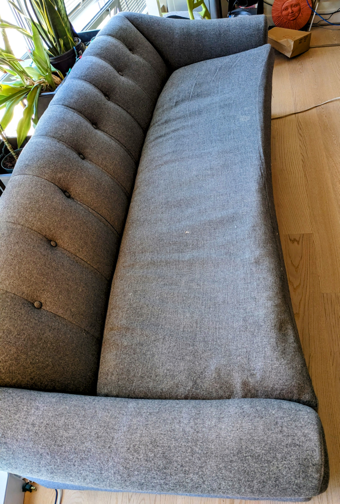**Must move this or in the trash it goes - 60's vintage sofa - photo 3