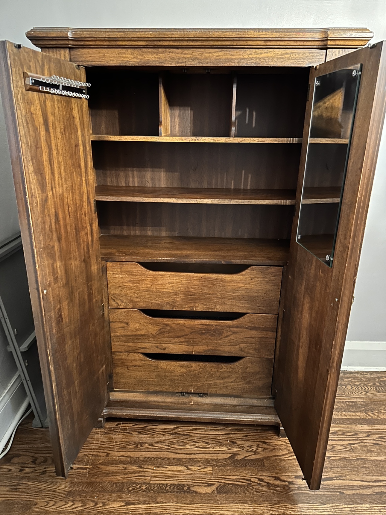 Solid Oak Cabinet - photo 2