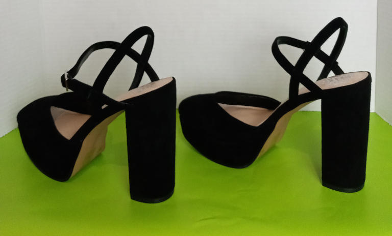 Vince Camuto suede platform heels. Size 7.5 image indicator(3)