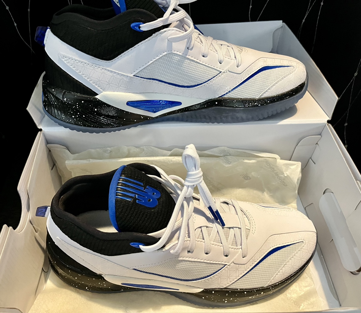 KAWHI III BASKETBALL SHOES - MEN’S SIZE 8 image indicator(4)