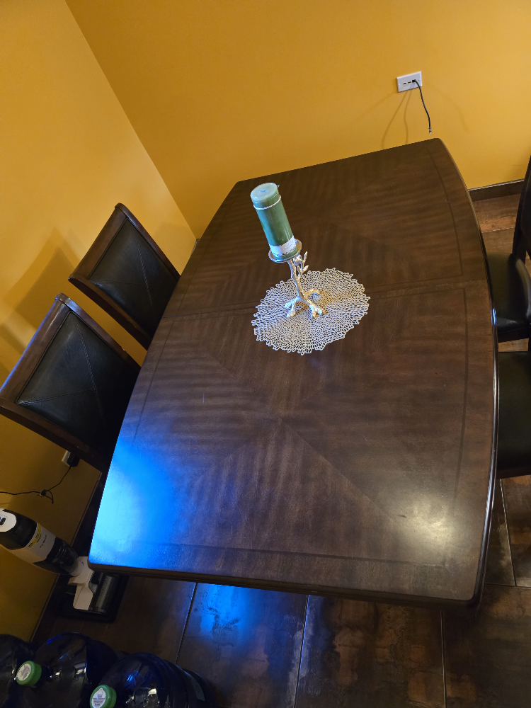 Dining table and 4 chairs - photo 3