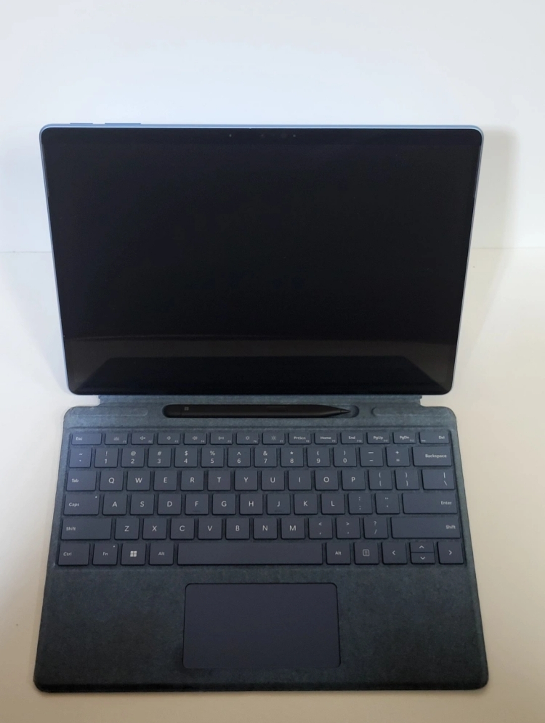 Microsoft Surface Pro 9 thumbnail