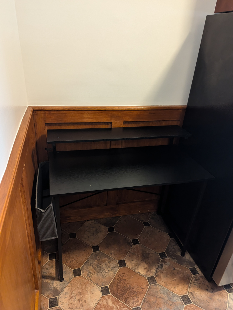 40" Computer Desk with Adjustable Monitor Shelf - photo 3