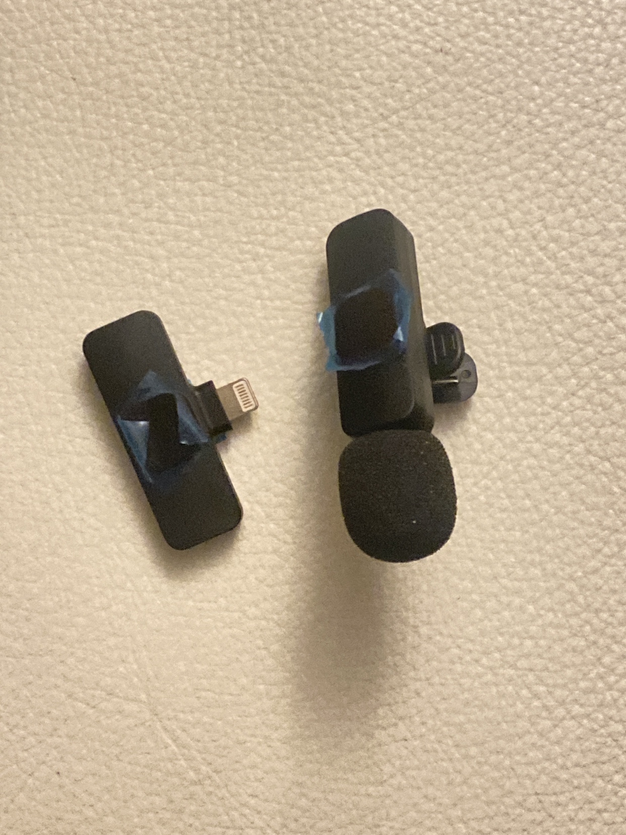 Brand New Wireless Lavalier Mic for iPhone image indicator(3)