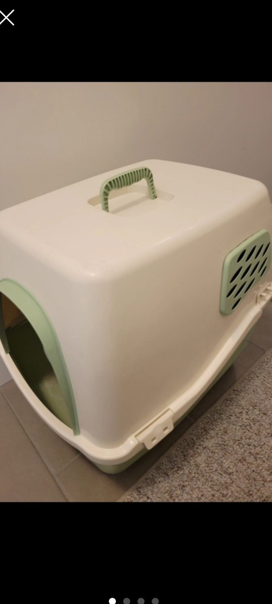 Large Cat litter box very clean thumbnail