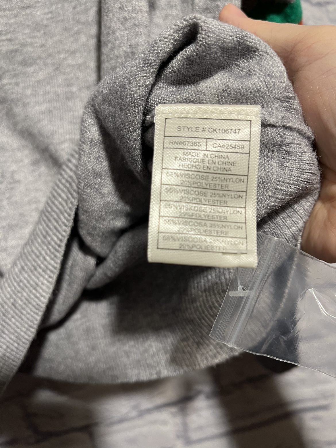 New Sweater Large image indicator(2)