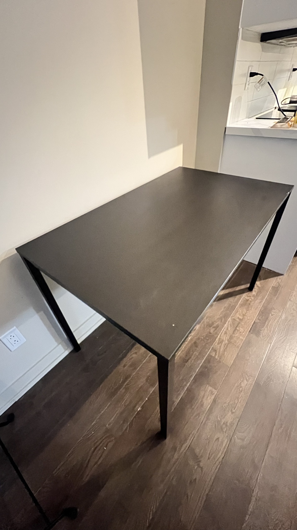 IKEA table thumbnail