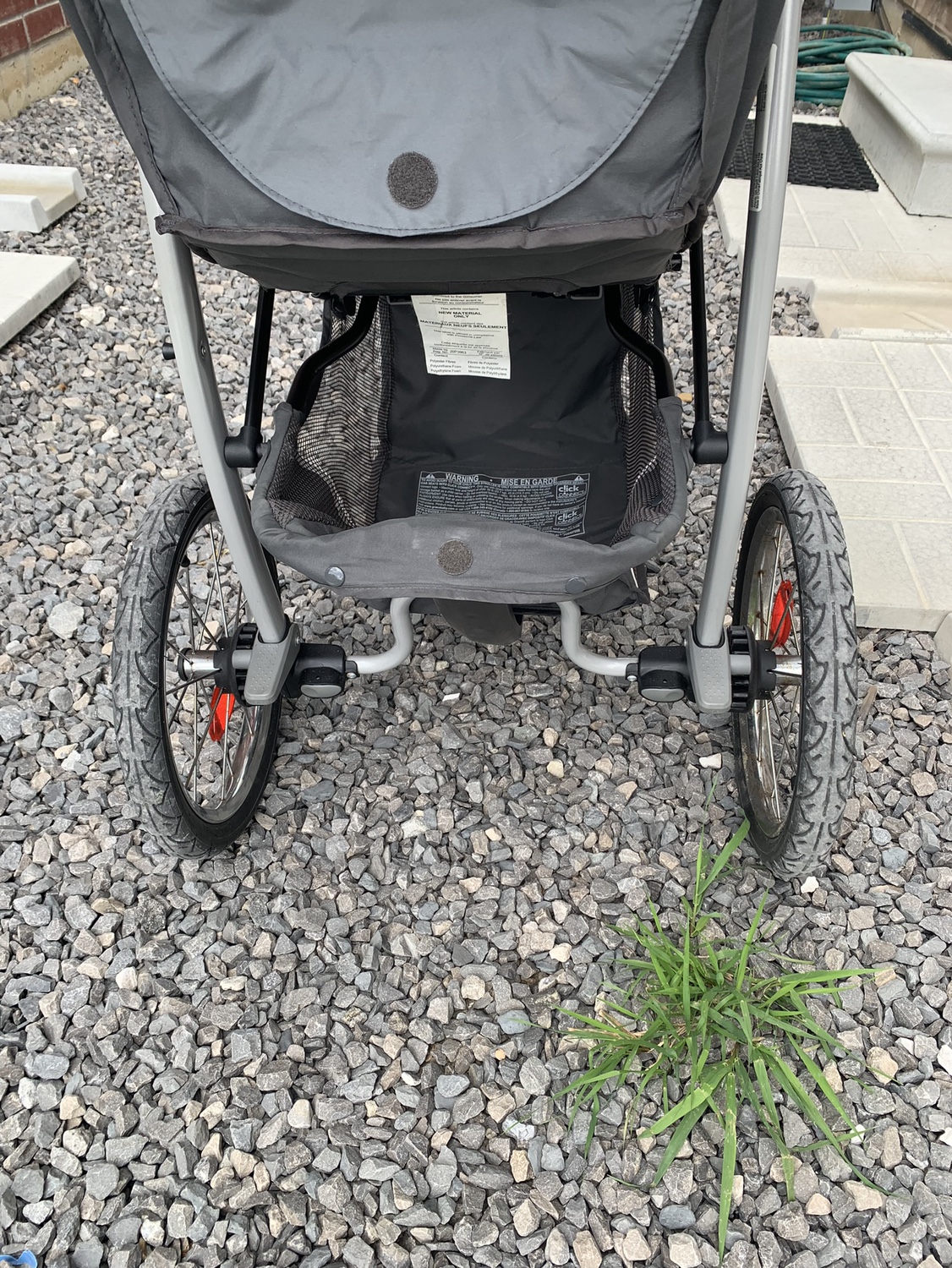 Graco Jogger travel system stroller with Car seat and base - photo 3