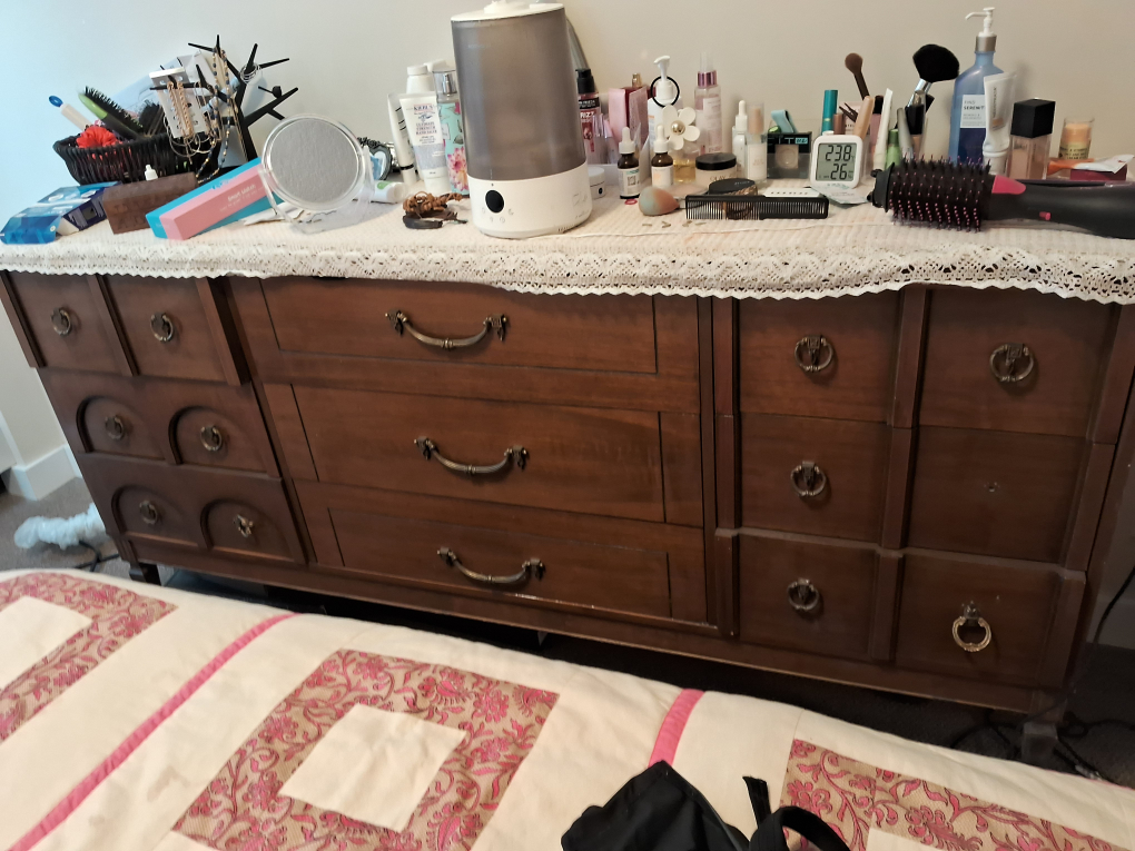 dresser