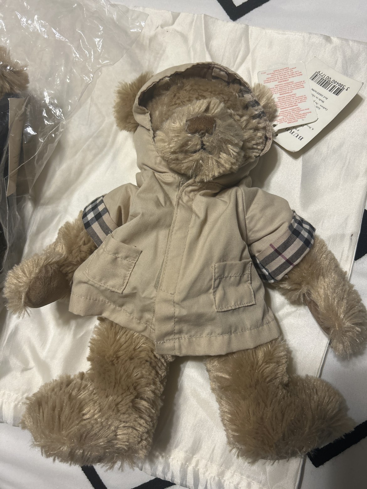 Burberry Teddy Bears image indicator(2)