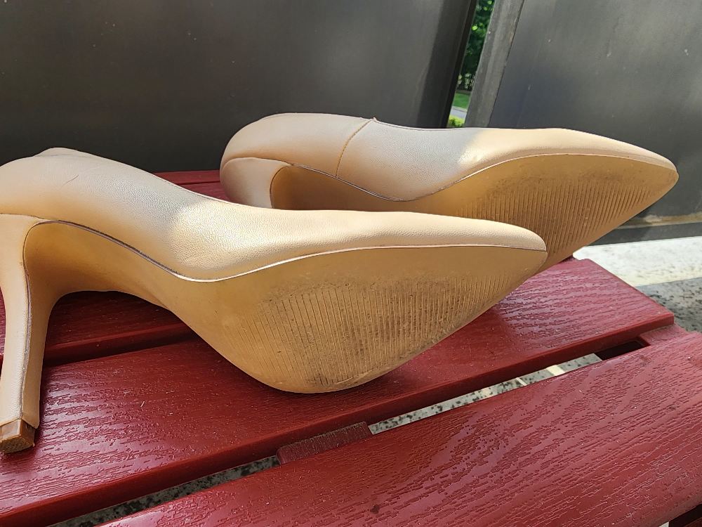 Nude Heels image indicator(2)